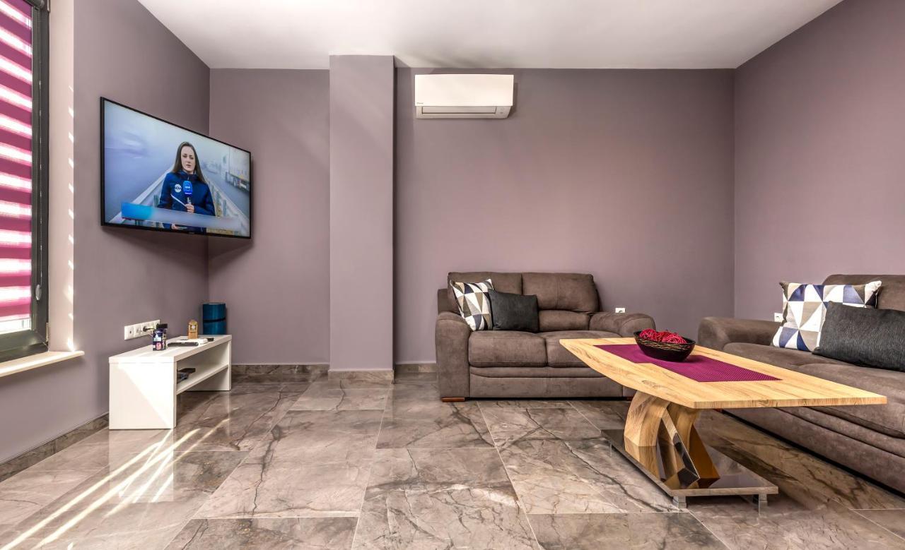 Апартаменти Stylish 1Bd Flat With A Parking Spot By Flat Mаnager Пловдив Екстер'єр фото