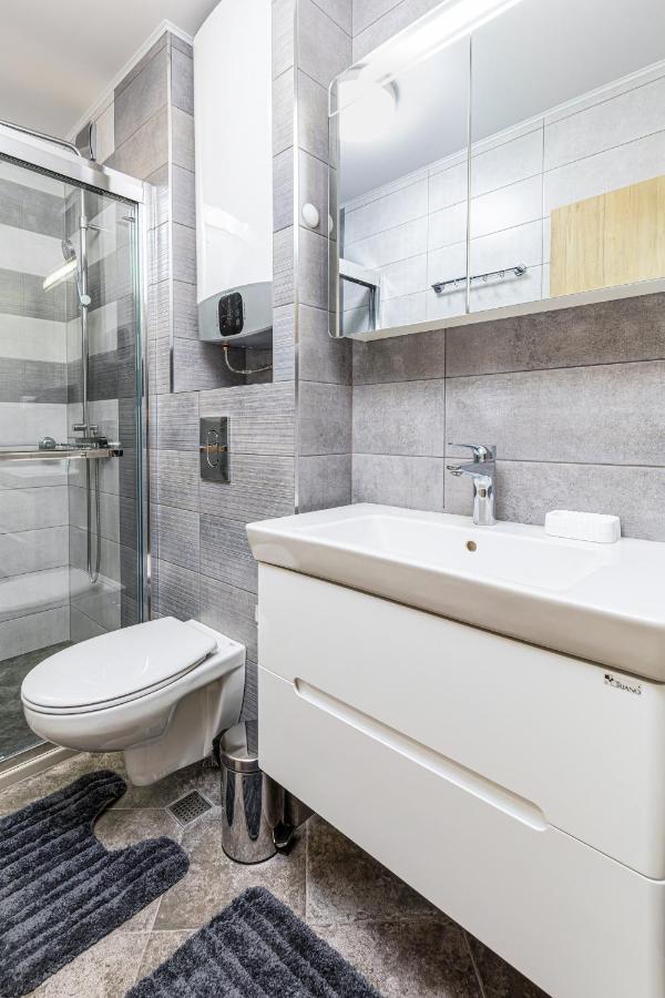 Апартаменти Stylish 1Bd Flat With A Parking Spot By Flat Mаnager Пловдив Екстер'єр фото